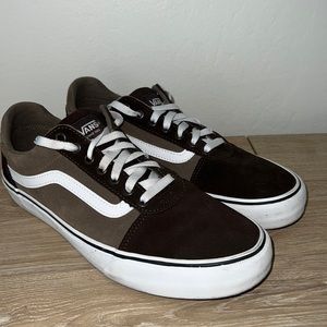 Men’s Vans Ward Deluxe Comfort Suede